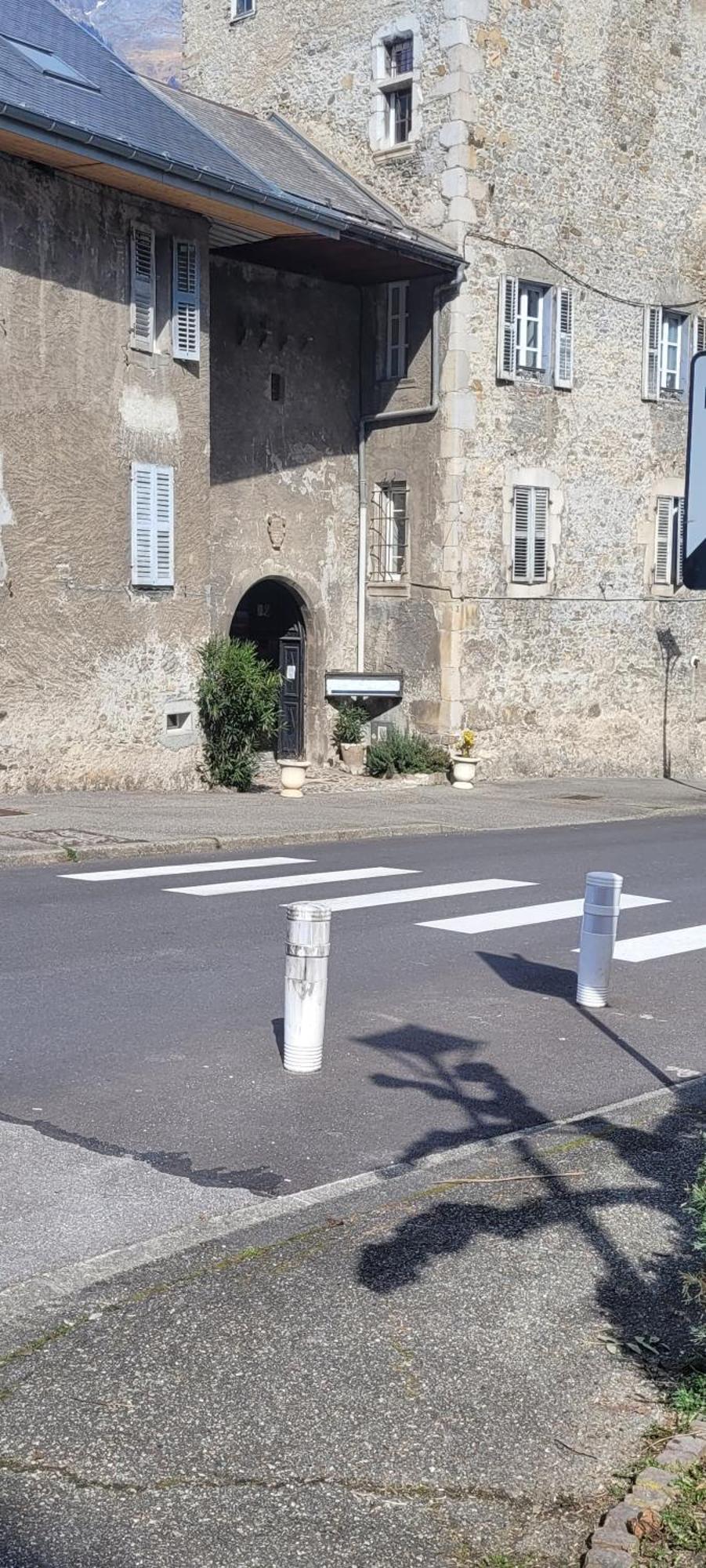 Maison De Sisi Ужин Экстерьер фото